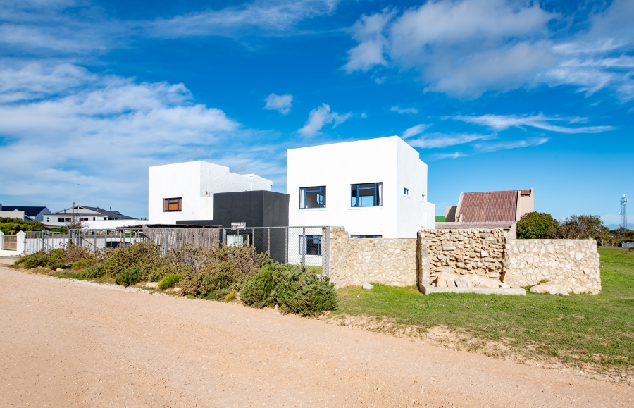 5 Bedroom Property for Sale in Bettys Bay Western Cape